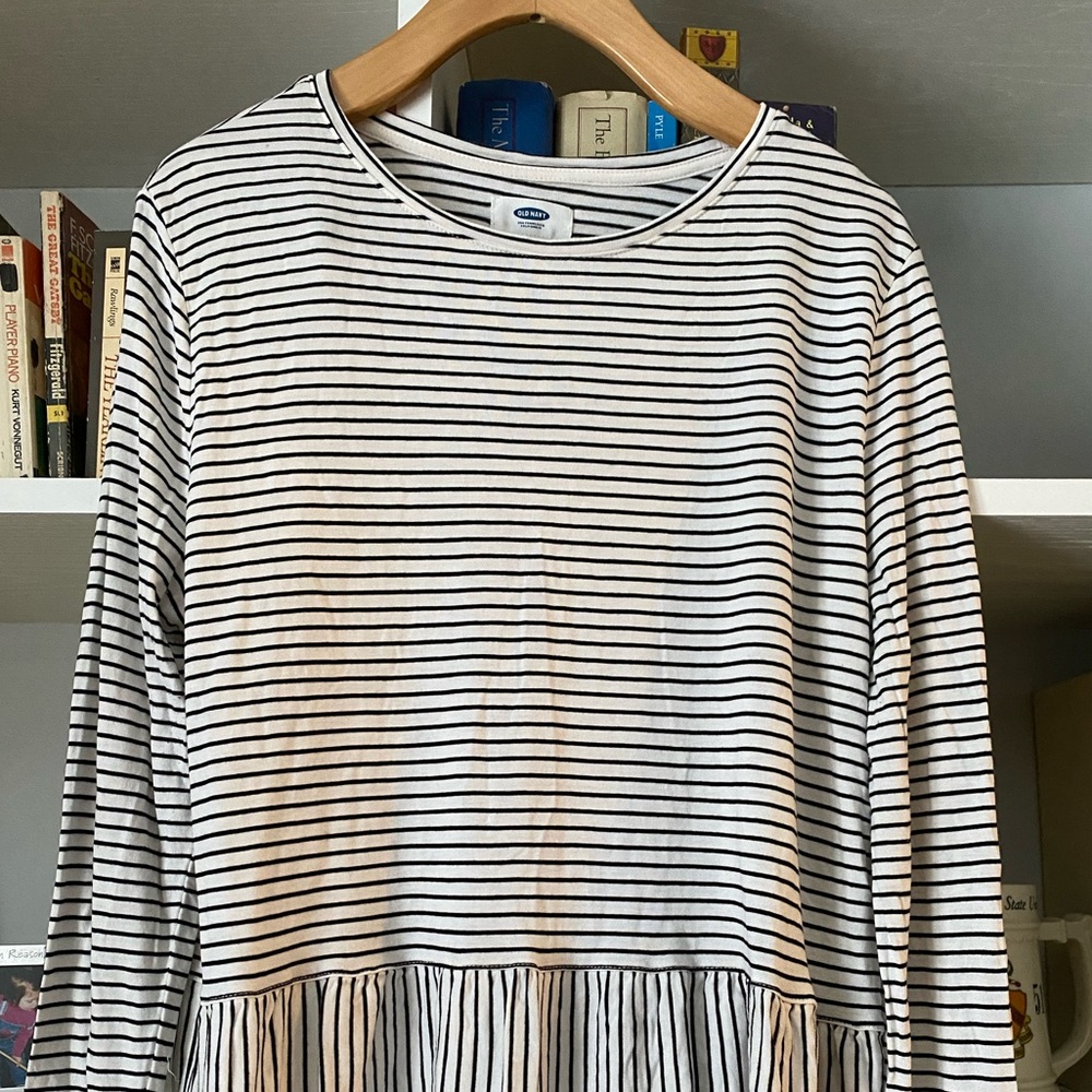 SOLD- Old Navy Striped Top - Picture 7 of 8